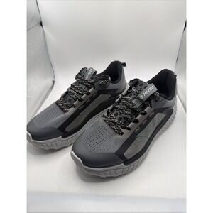 Hi-Tec Men's castle Rock Black Microchip Hiking Trail Sneakers size 9 New